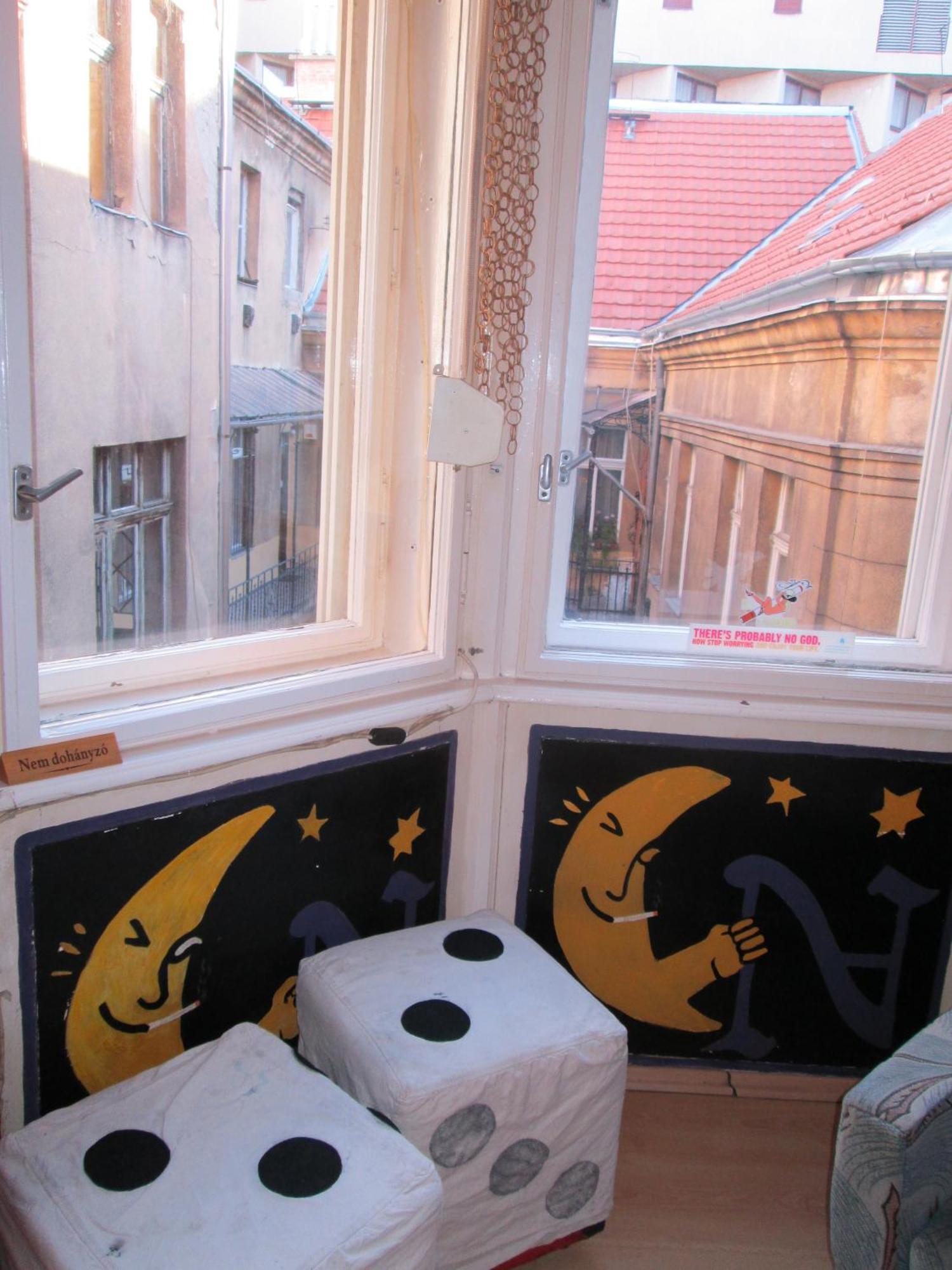 Carpe Noctem Hostel Budapest Exterior photo